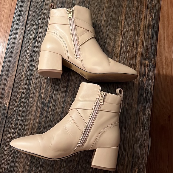 Coach Nadia Boot - Picture 3 of 12